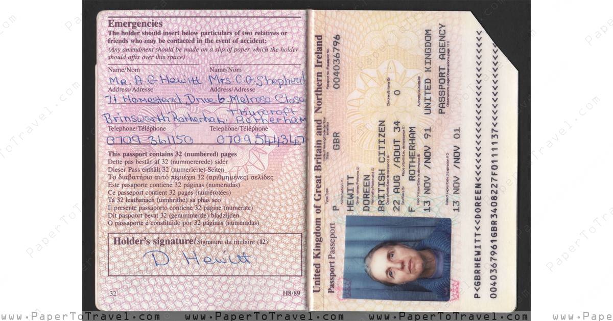 « Page 32 & Biodata » United Kingdom - British Passport : European